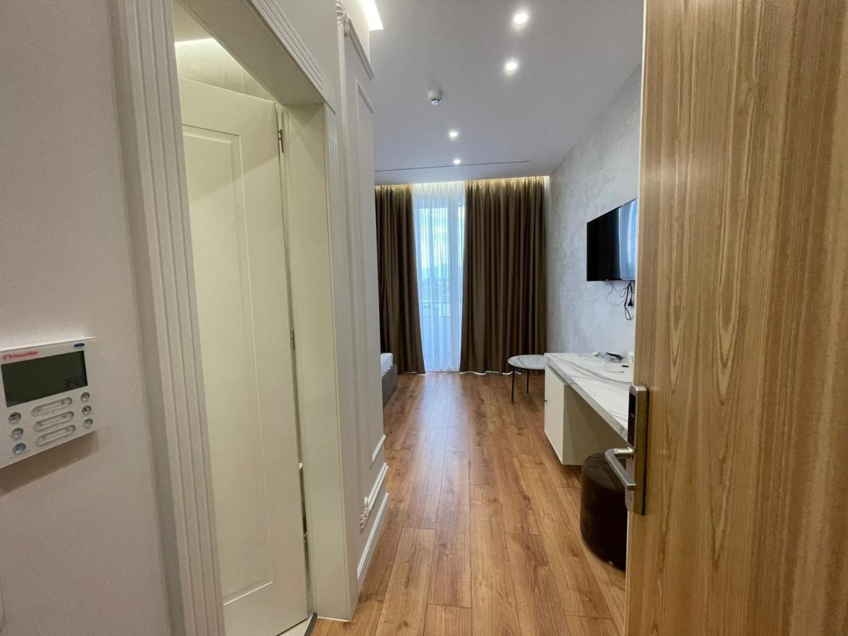Hotel Ujvara Belsh 외부 사진