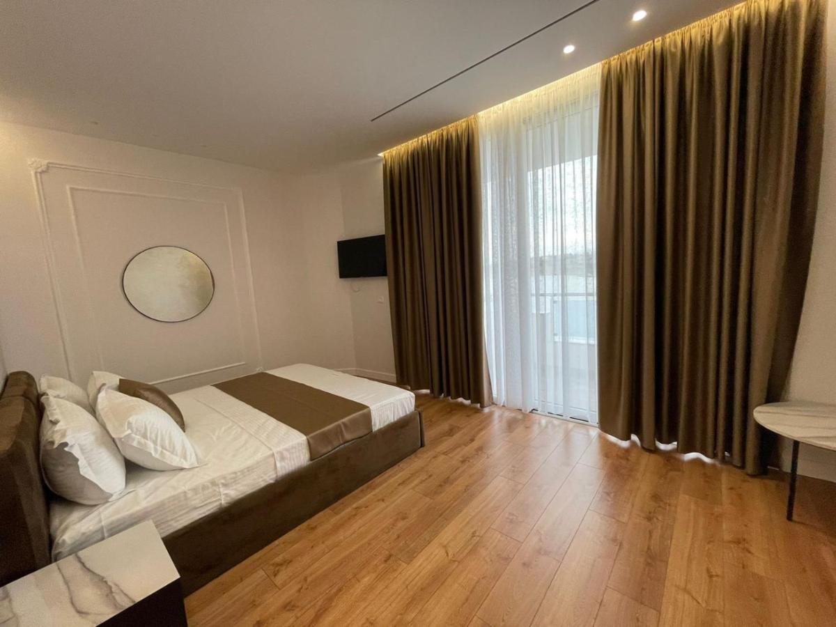 Hotel Ujvara Belsh 외부 사진