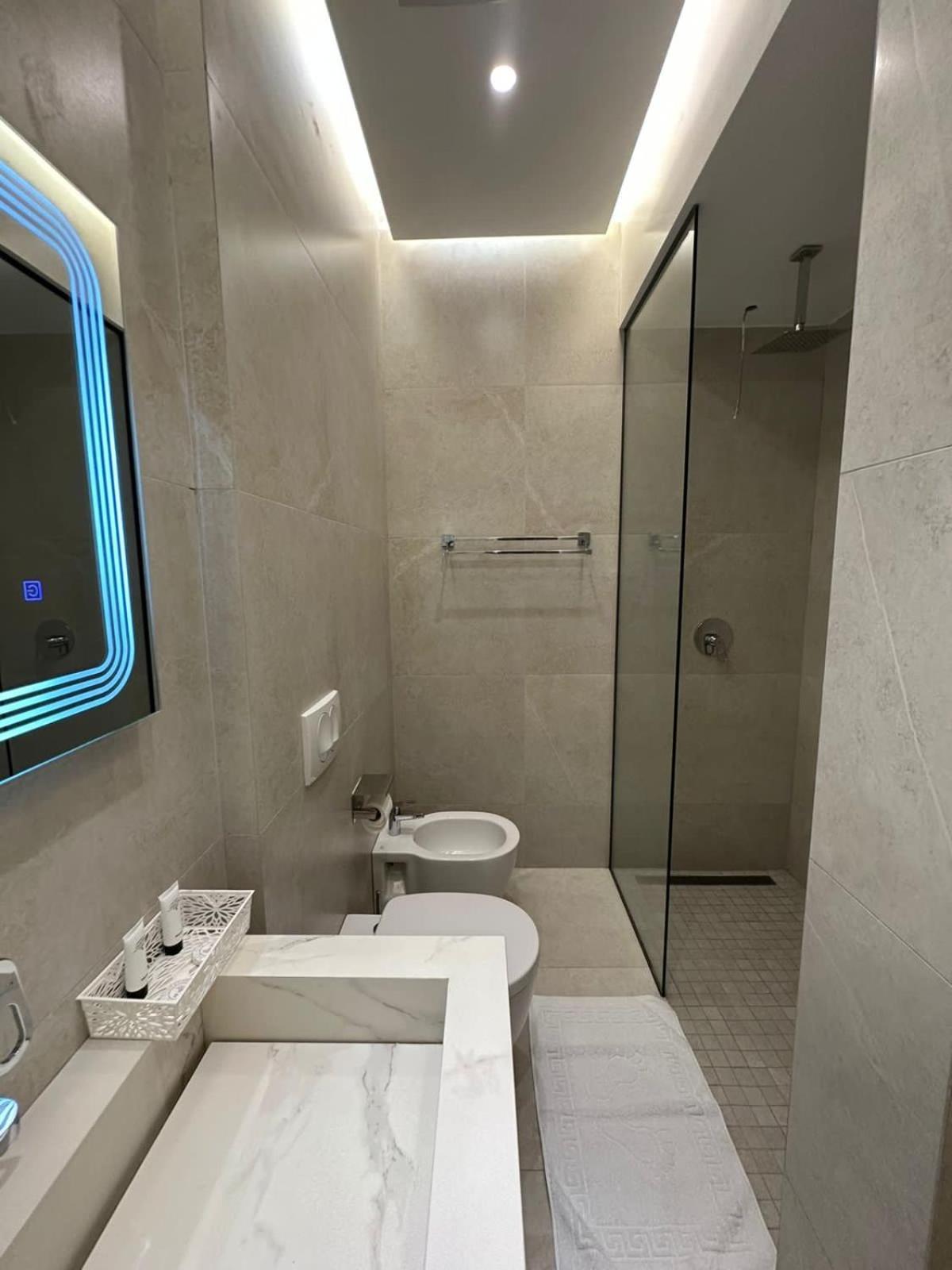 Hotel Ujvara Belsh 외부 사진