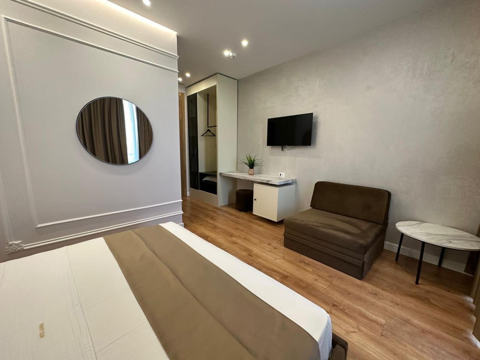 Hotel Ujvara Belsh 외부 사진